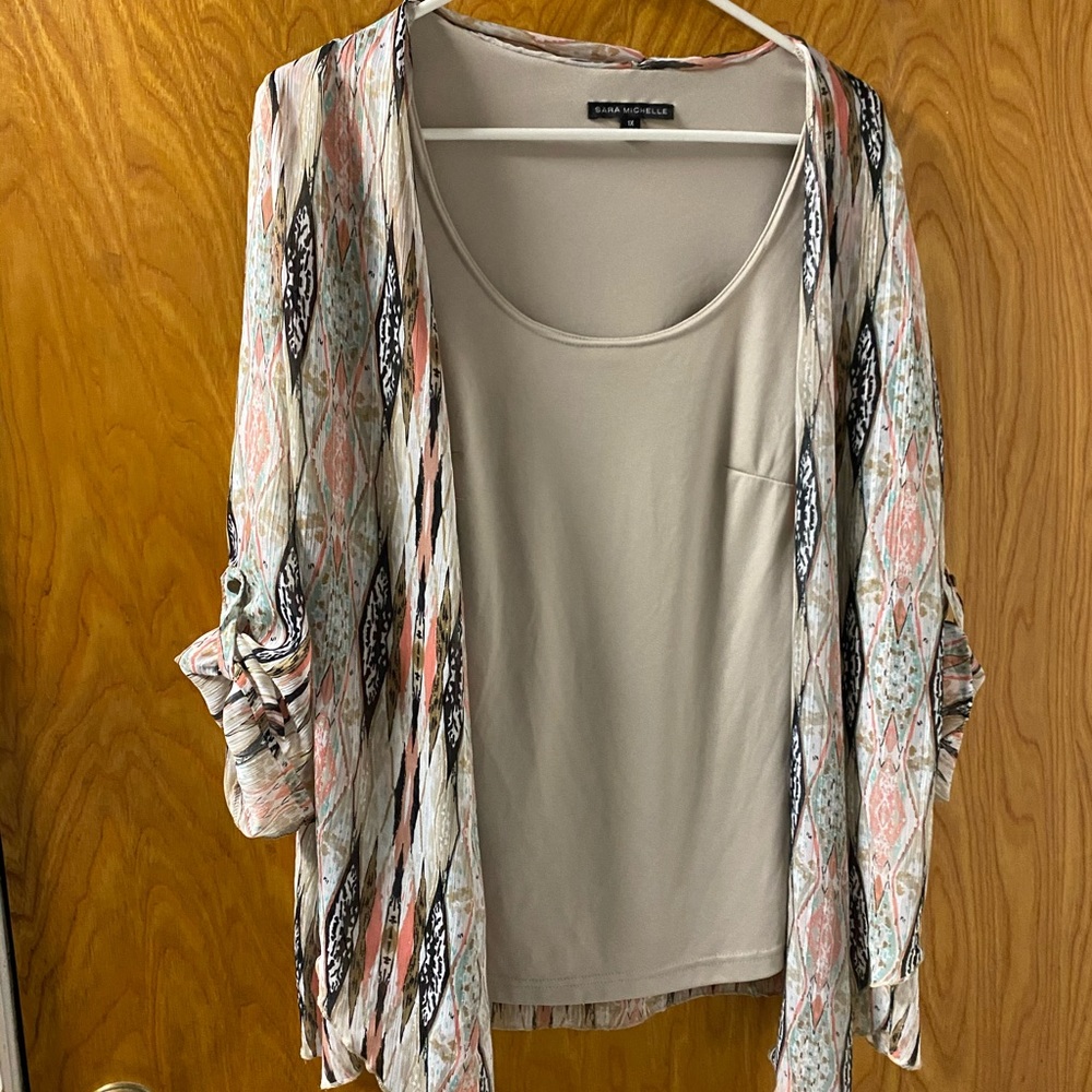 Sara Michelle top